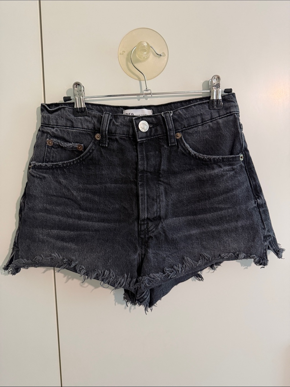 Zara Black Frayed Hem Denim Mom Shorts- size 4
